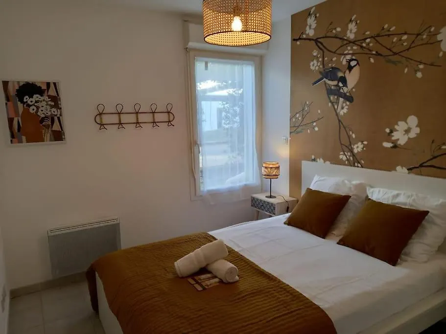 Apartament Appartement 8 Personnes En Face Des Remparts Climatise Avec Terrasse Et Parking Awinion