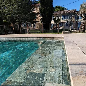 Appartement Mas De La Roule, 4 Studios, Piscine Chauffee, Spa, Parc 2 Ha, Pont D'avignon A Pied, Avignon
