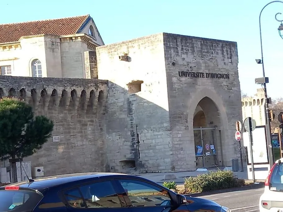 Apartmán Appartement 8 Personnes En Face Des Remparts Climatise Avec Terrasse Et Parking Avignon